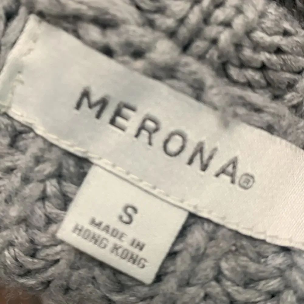 3for$20 sweater small - Picture 3 of 3